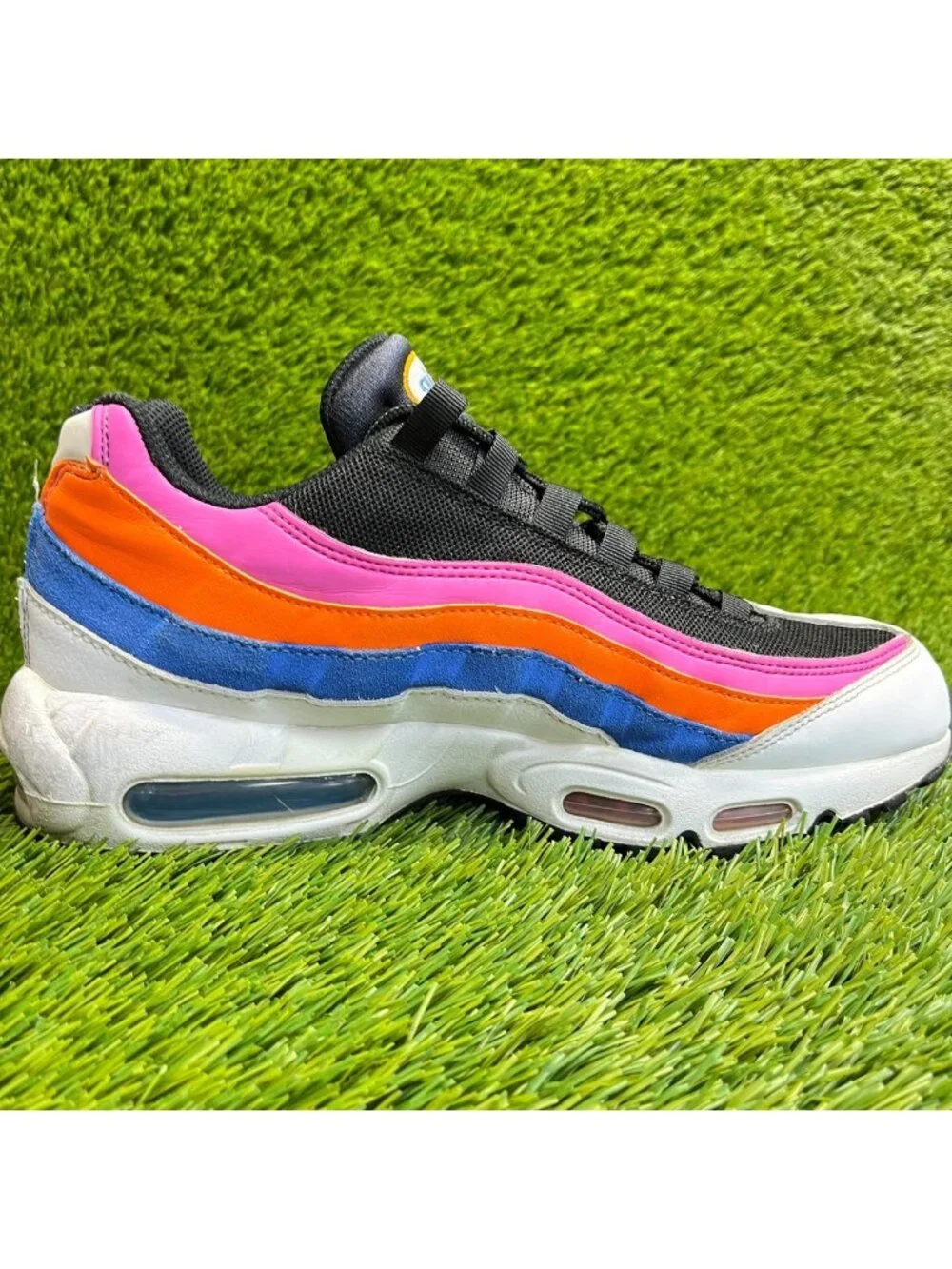Nike Air Max 95 Essential Mens Size 9.5 Black Pink Orange Running Shoes Sneakers